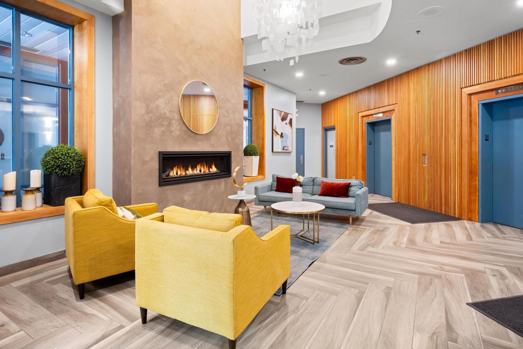 Alpenglow Lodge Sunny Studio With Sitting Area By Mva Whistler Exterior foto